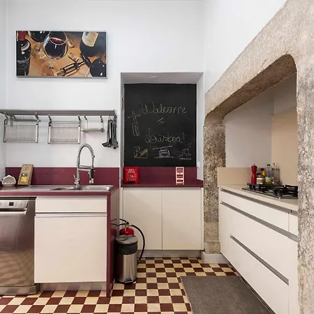 Pombalino Design Em Baixachiado Apartment