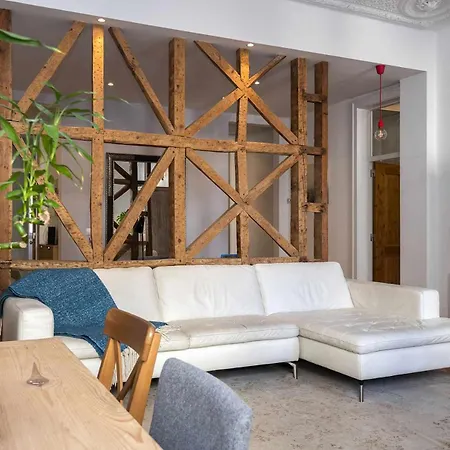 Apartment Pombalino Design Em Baixachiado Lissabon